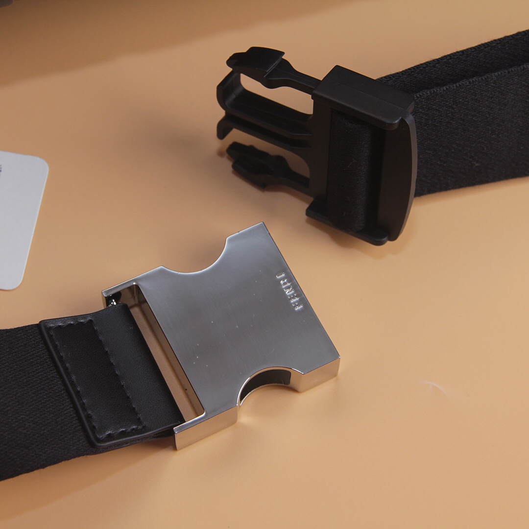 F**di waist bag-18*20*7cm