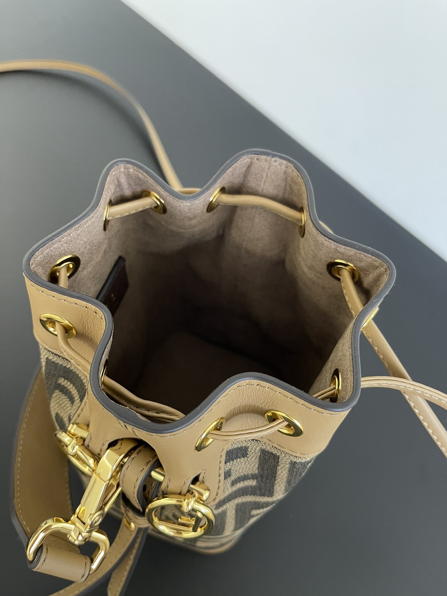 F**di mini mon tresor bag -12x18x10cm