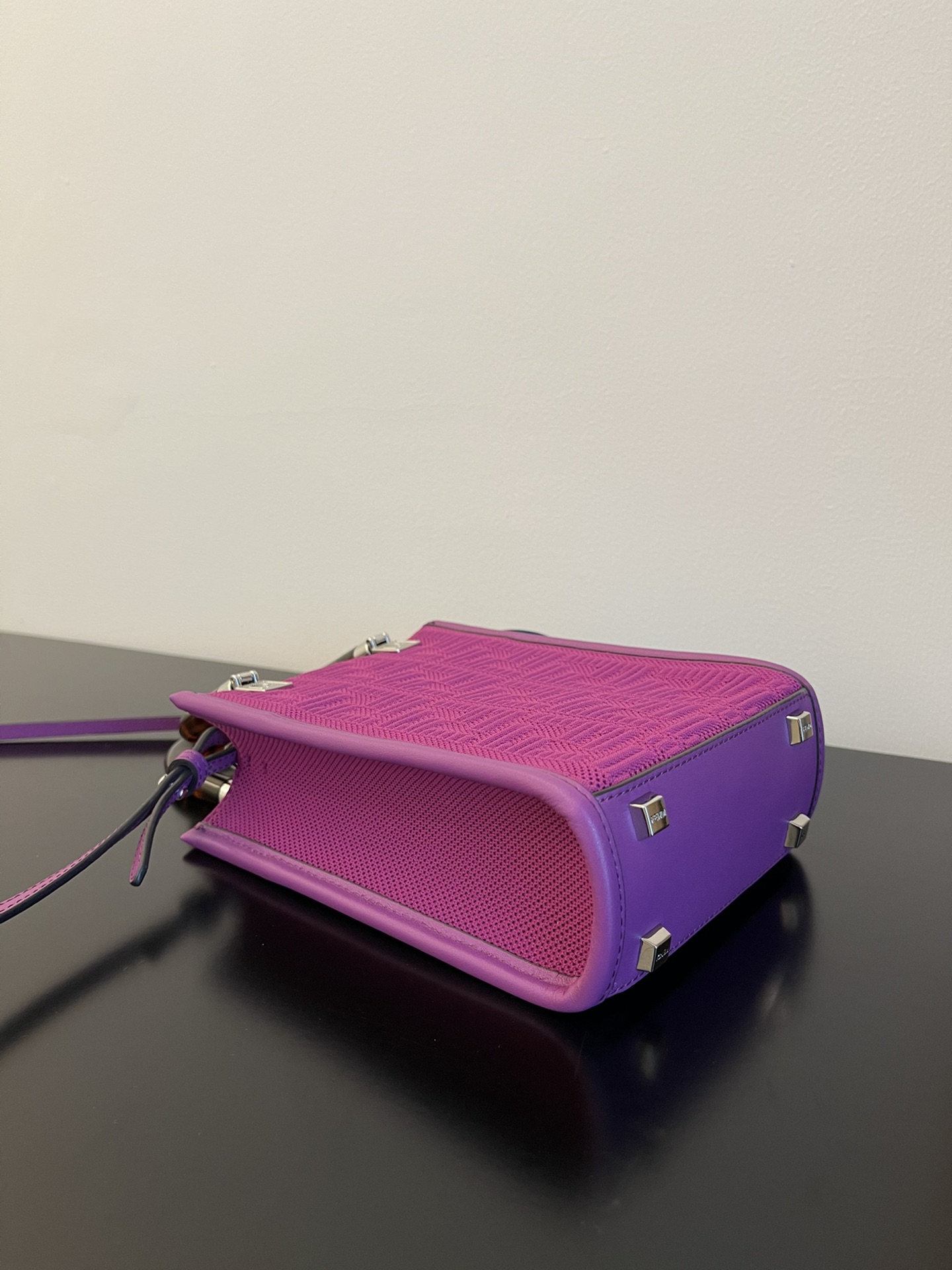 F**di sunshine mini tote -13x6.5x18cm