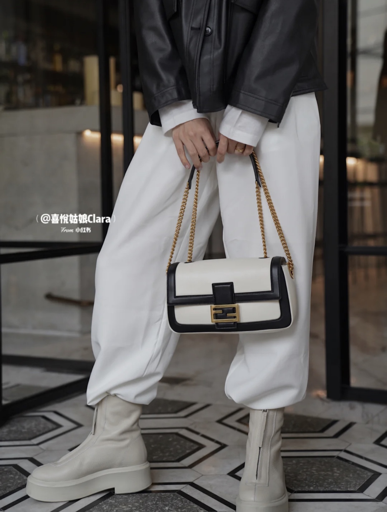 F**di medium baguette bag-26x15x4cm