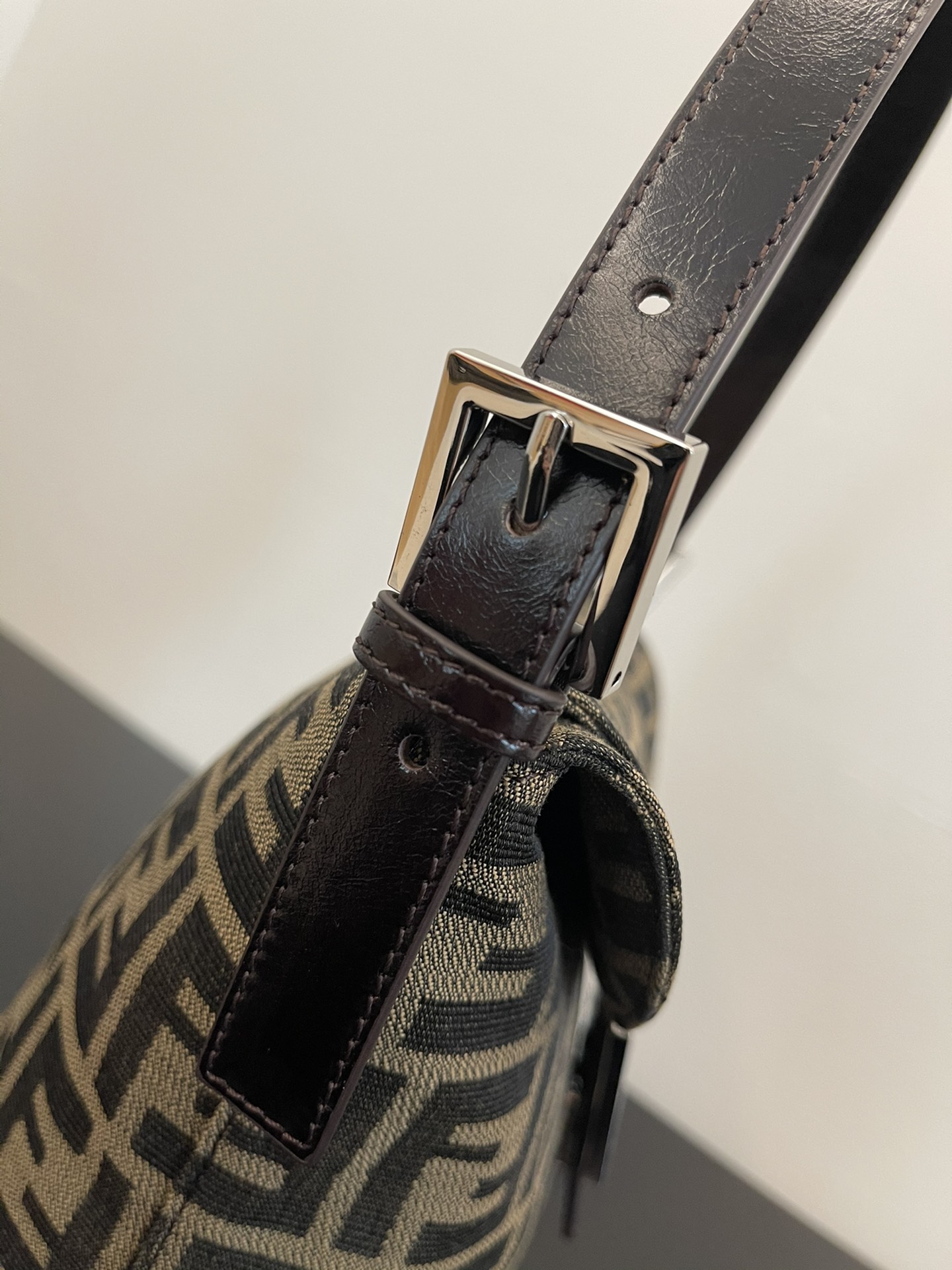 F**di small bag-14x10x21cm