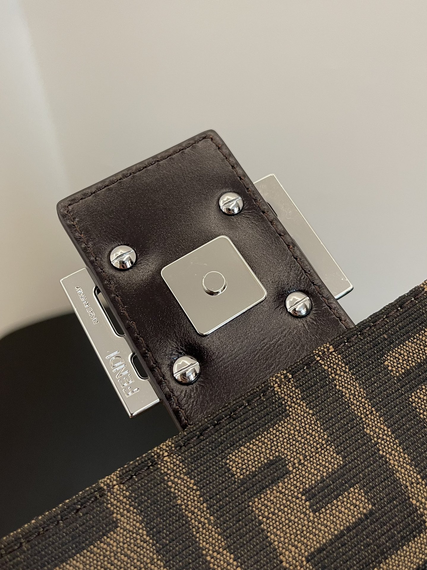 F**di large baguette bag-29x21x12cm