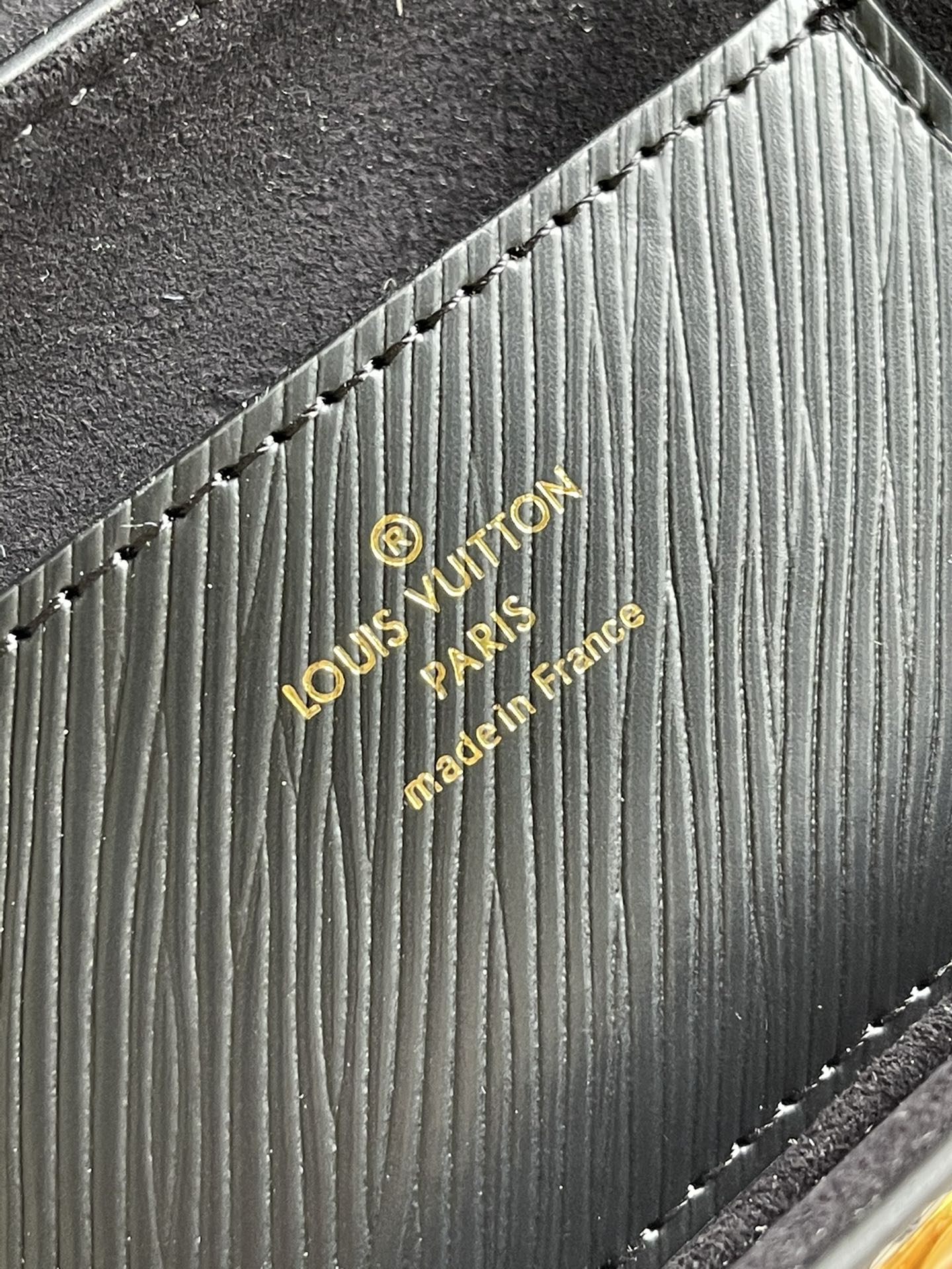 l0*is V*t0n twist mm-23*18*8cm