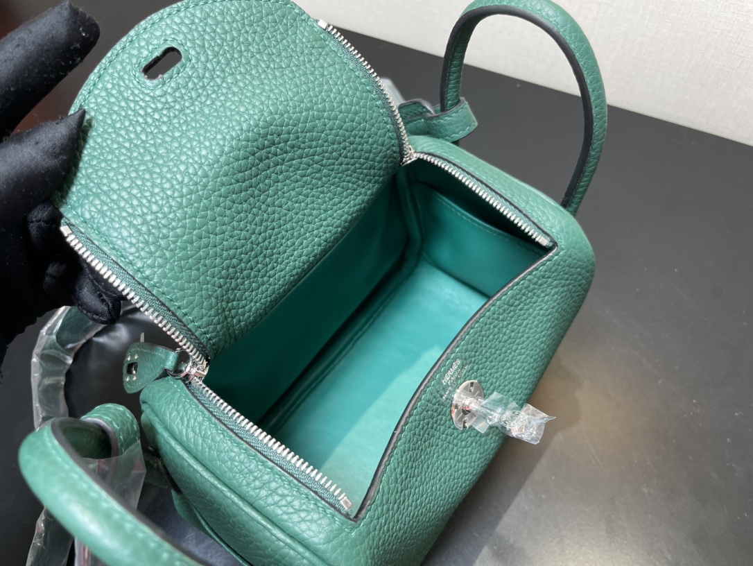 H**mes lindy 19-togo leather-19cm