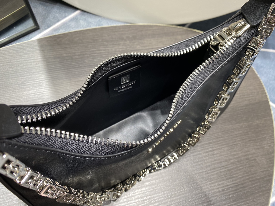 G1uenchy moon cut hobo-25x7x12cm