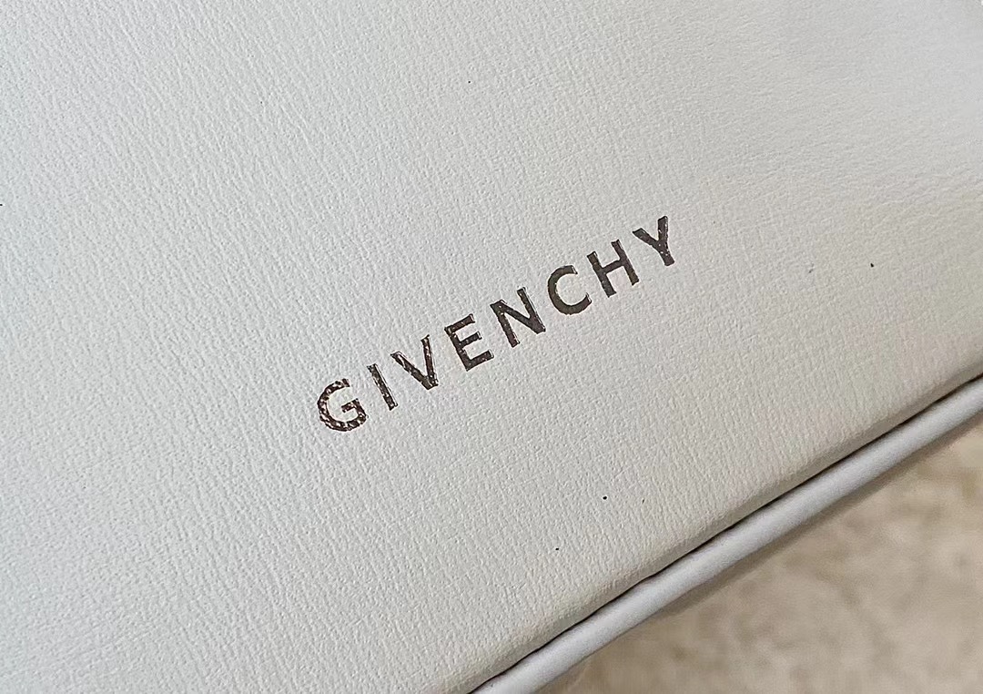 G1uenchy cutout bucket-16*11*11 cm