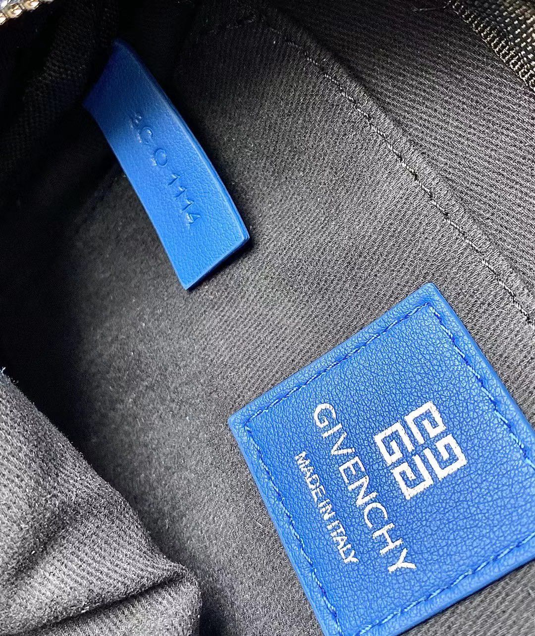 G1uenchy waist bag-16x11x8cm