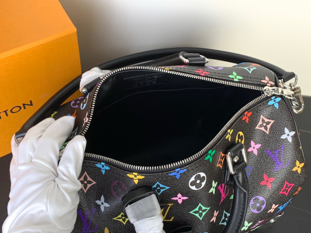 L0vis Vvtt0n Speedy Soft 30 Bag -21 x 17 x 30CM