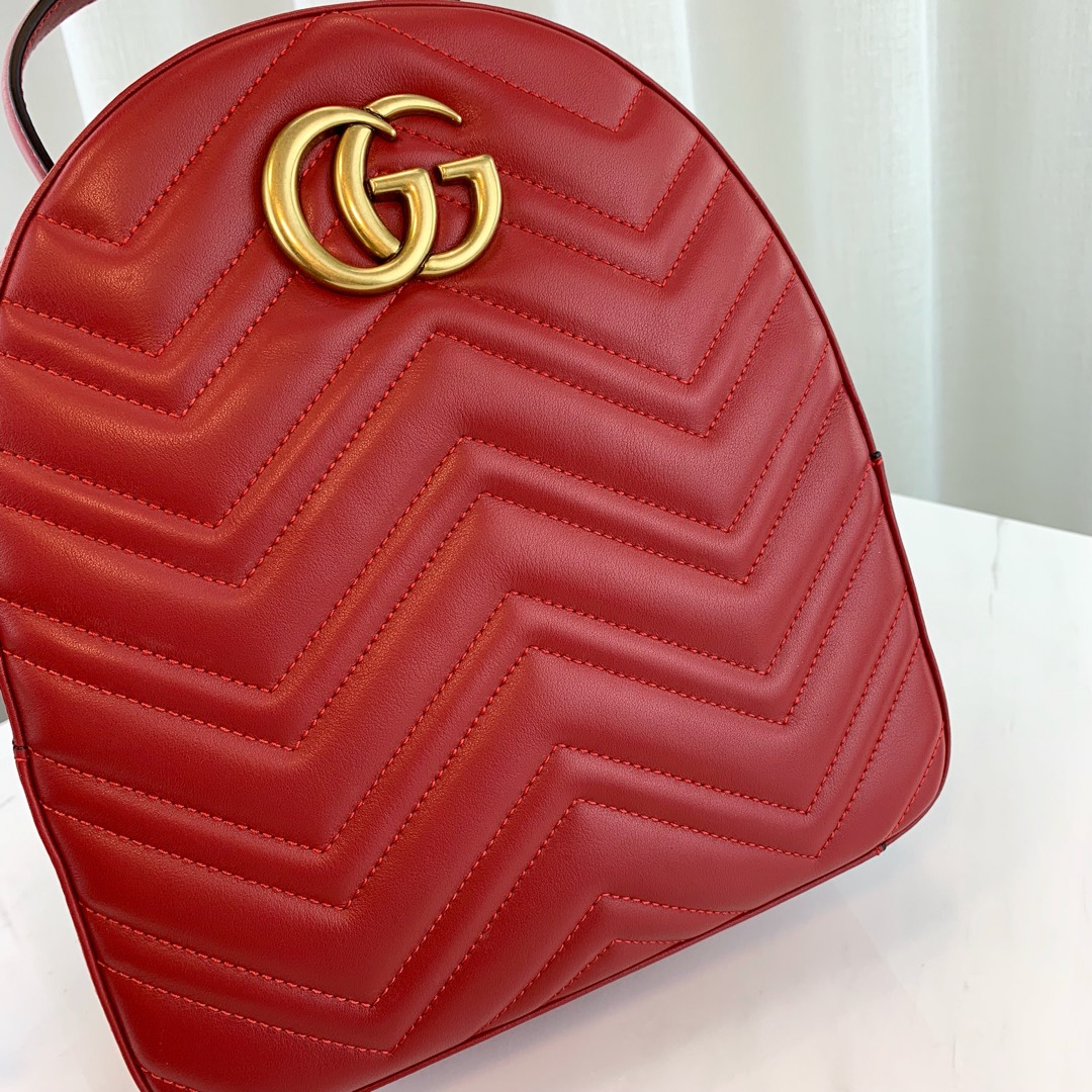 G*u*i backpack-22.5x26x11cm
