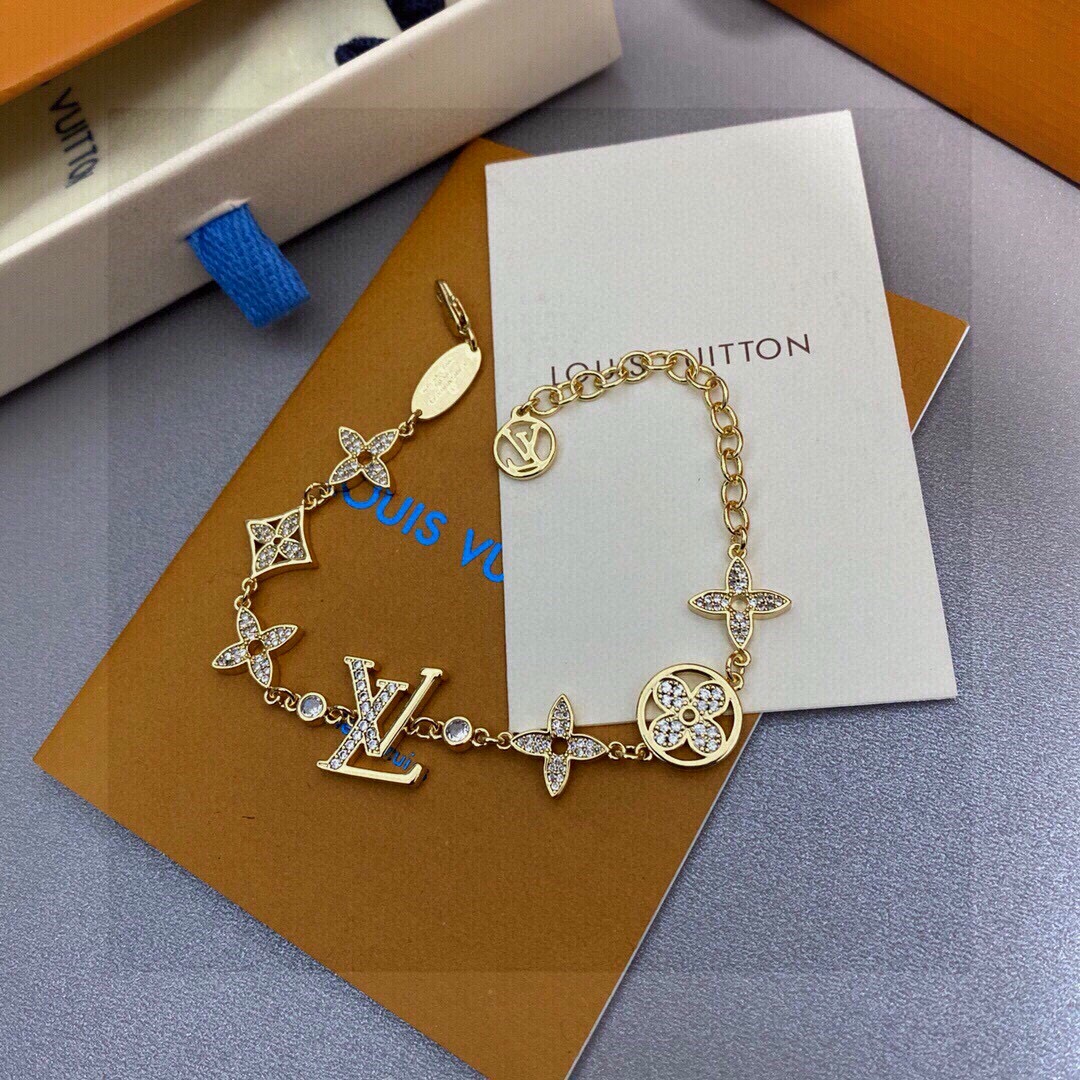 L0vis Vvtt0n Bracelet