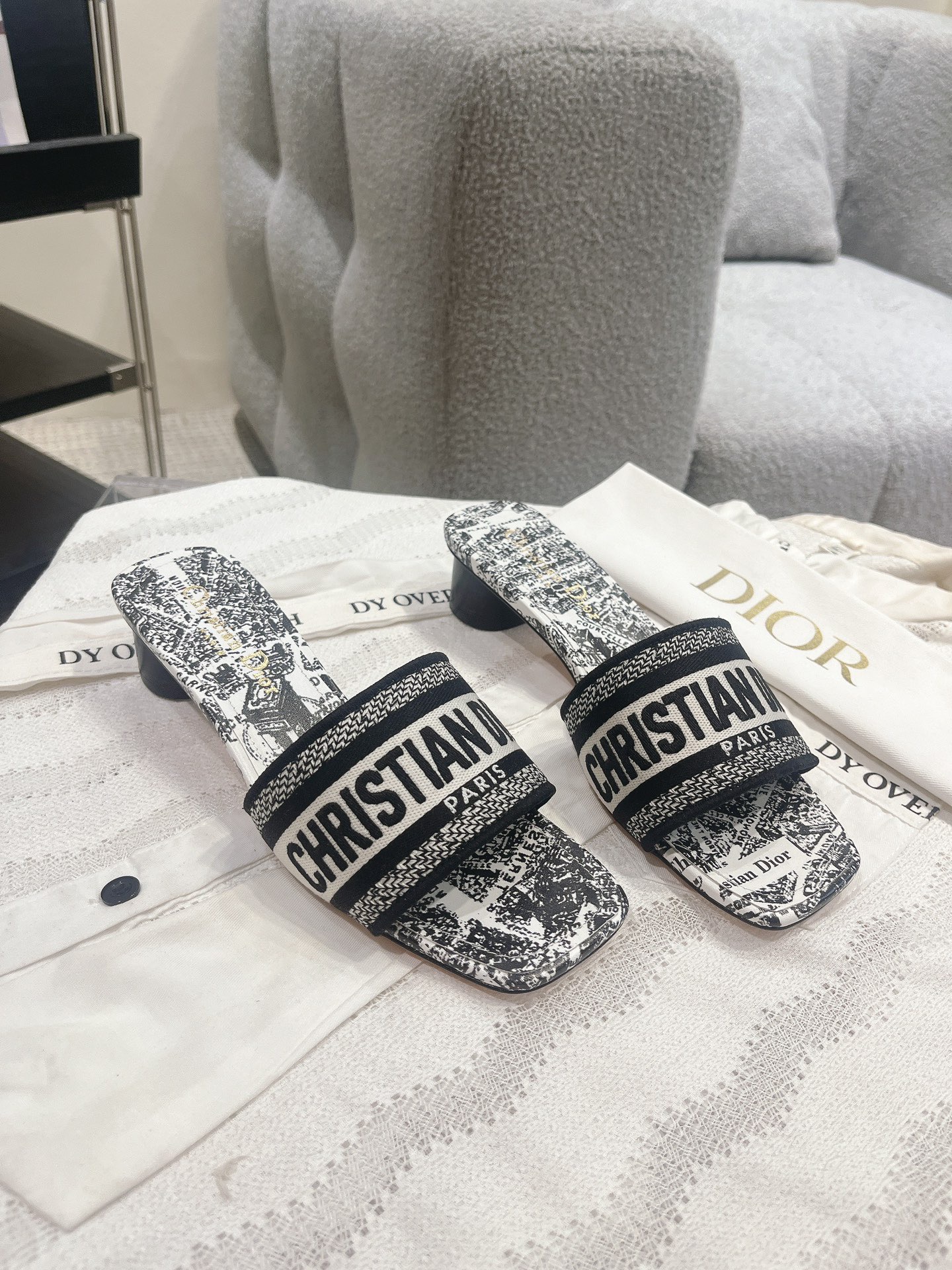 Diro Sandals