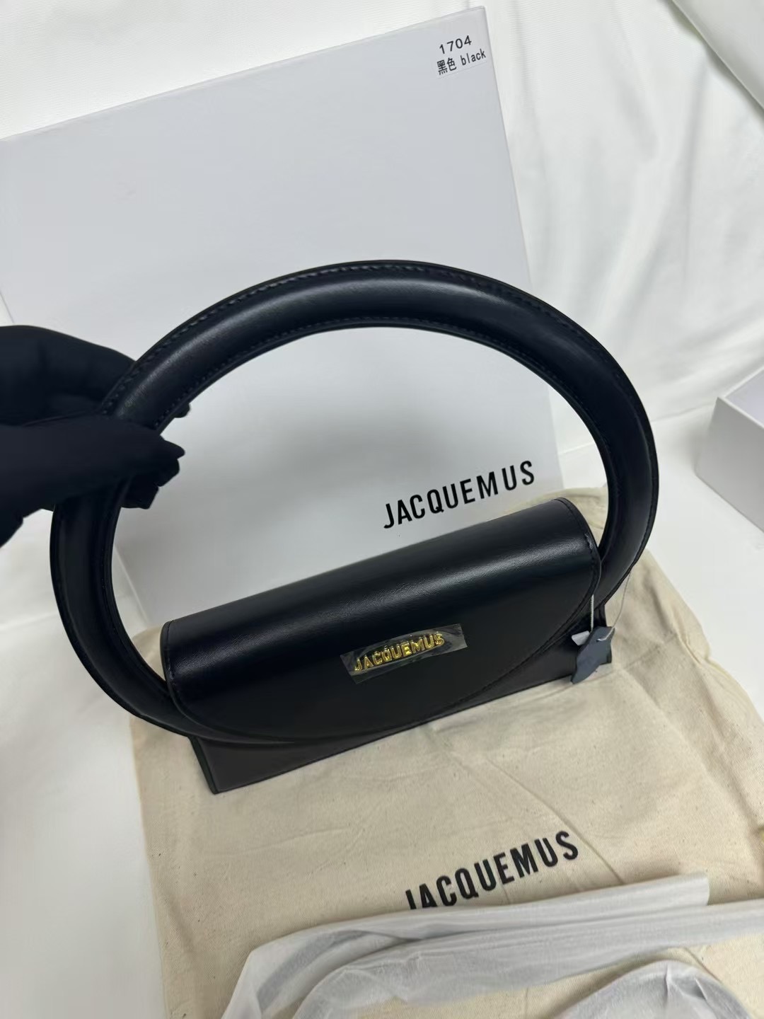 Ja*qvemvs le sac rond bag leather black-26*13*6cm