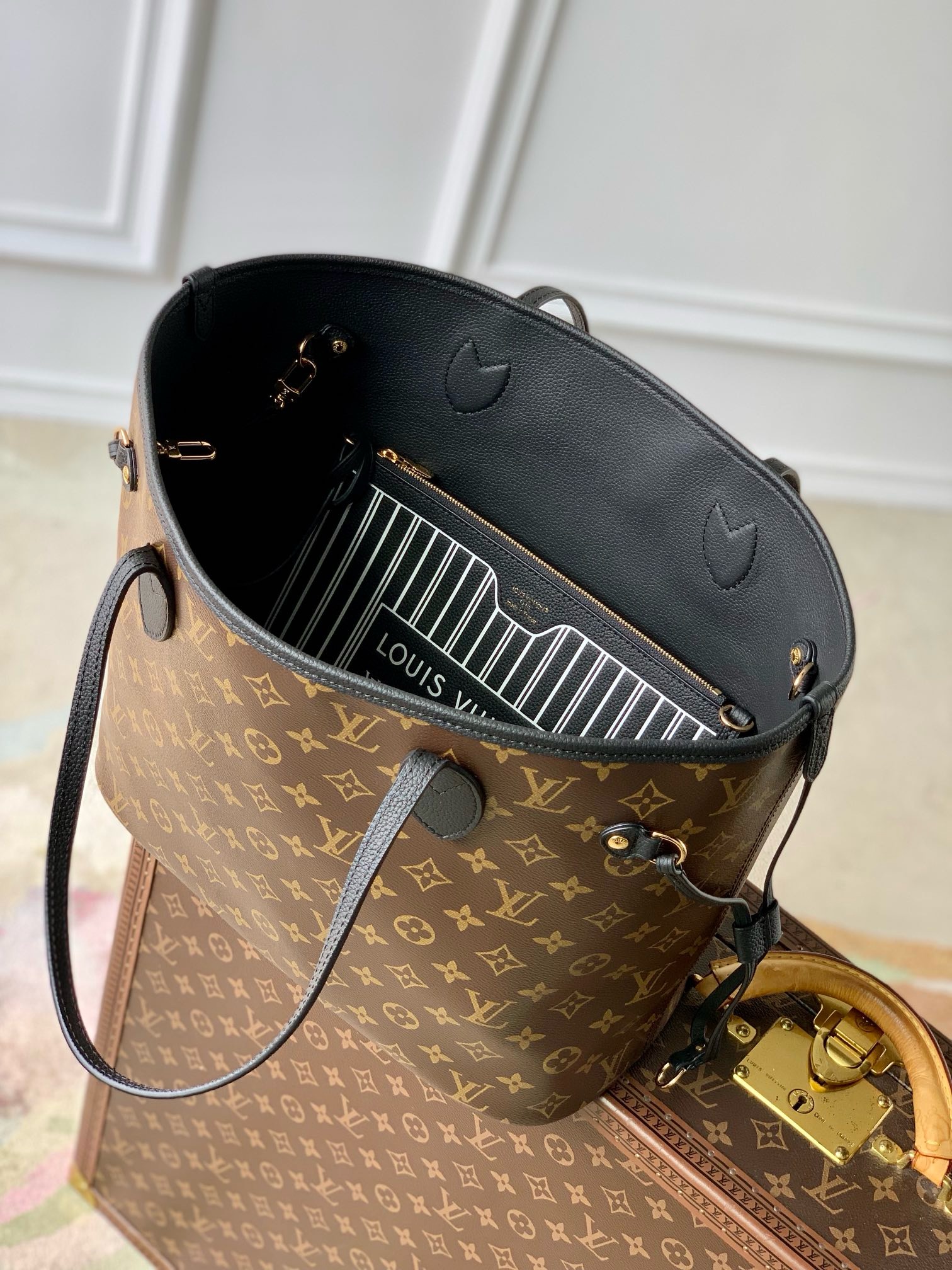 L0vis Vvtt0n Neverfull Bandoulière Inside Out-M11947-28 x 14 x 31CM