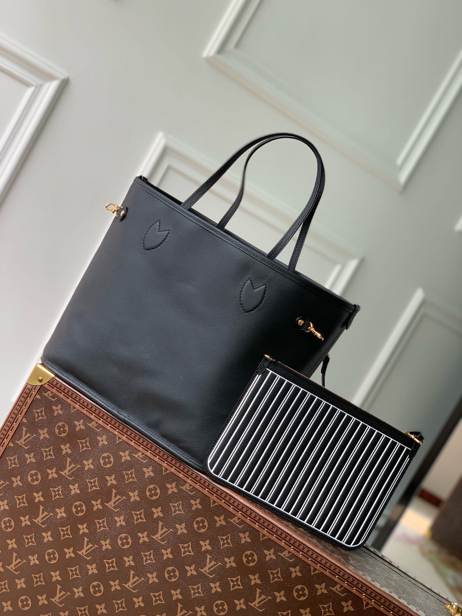 L0vis Vvtt0n Neverfull Bandoulière Inside Out-M11947-28 x 14 x 31CM