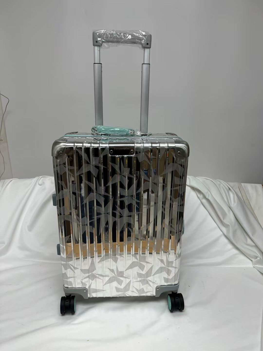 r1m0wa lU*gage-20inch