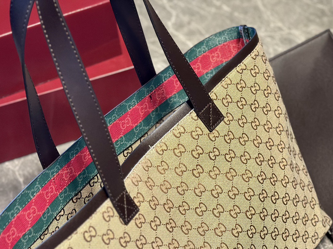 Gvc*1 tote-33.5*28cm