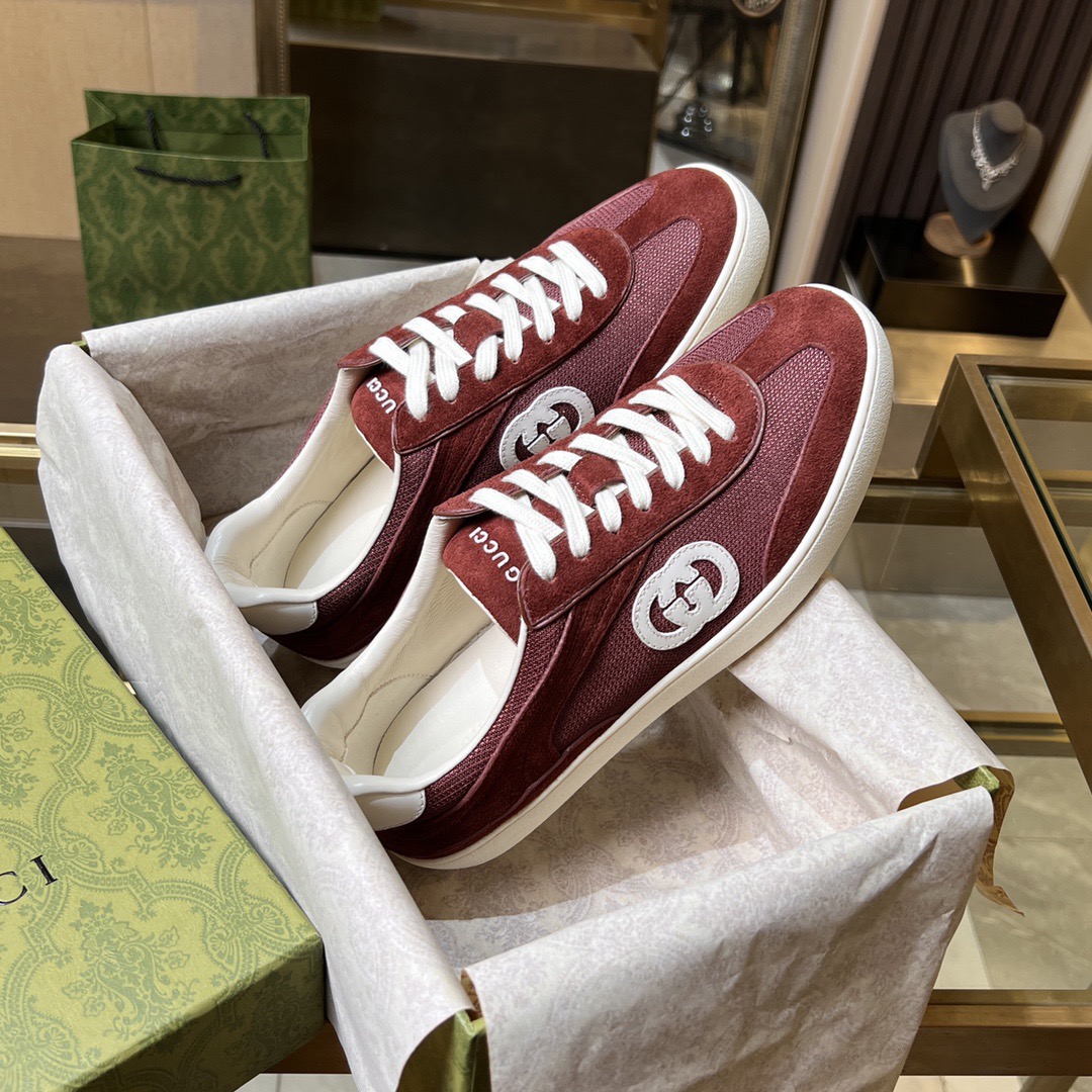 Gvc*1 Sneakers