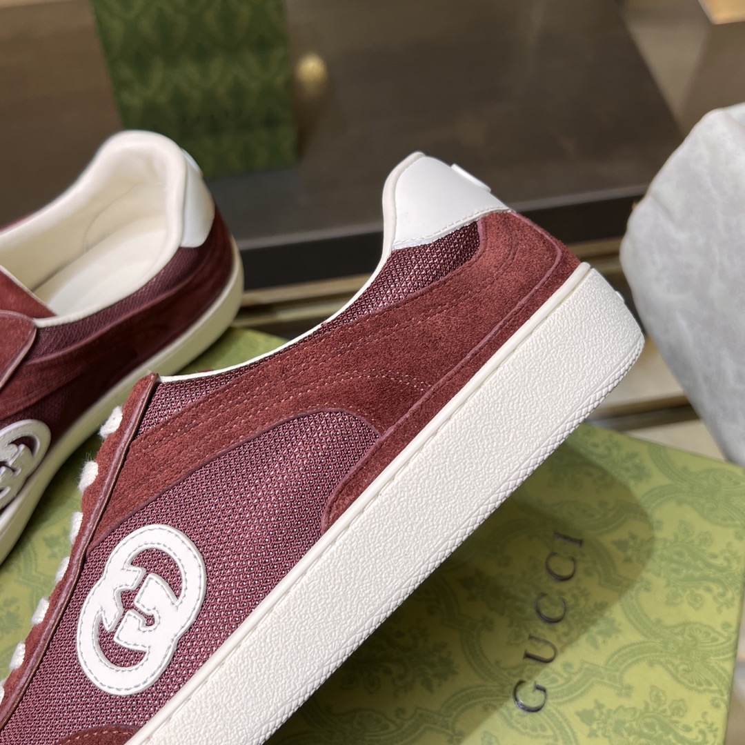 Gvc*1 Sneakers
