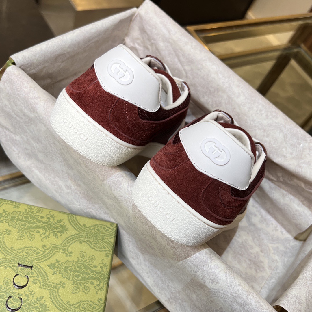 Gvc*1 Sneakers