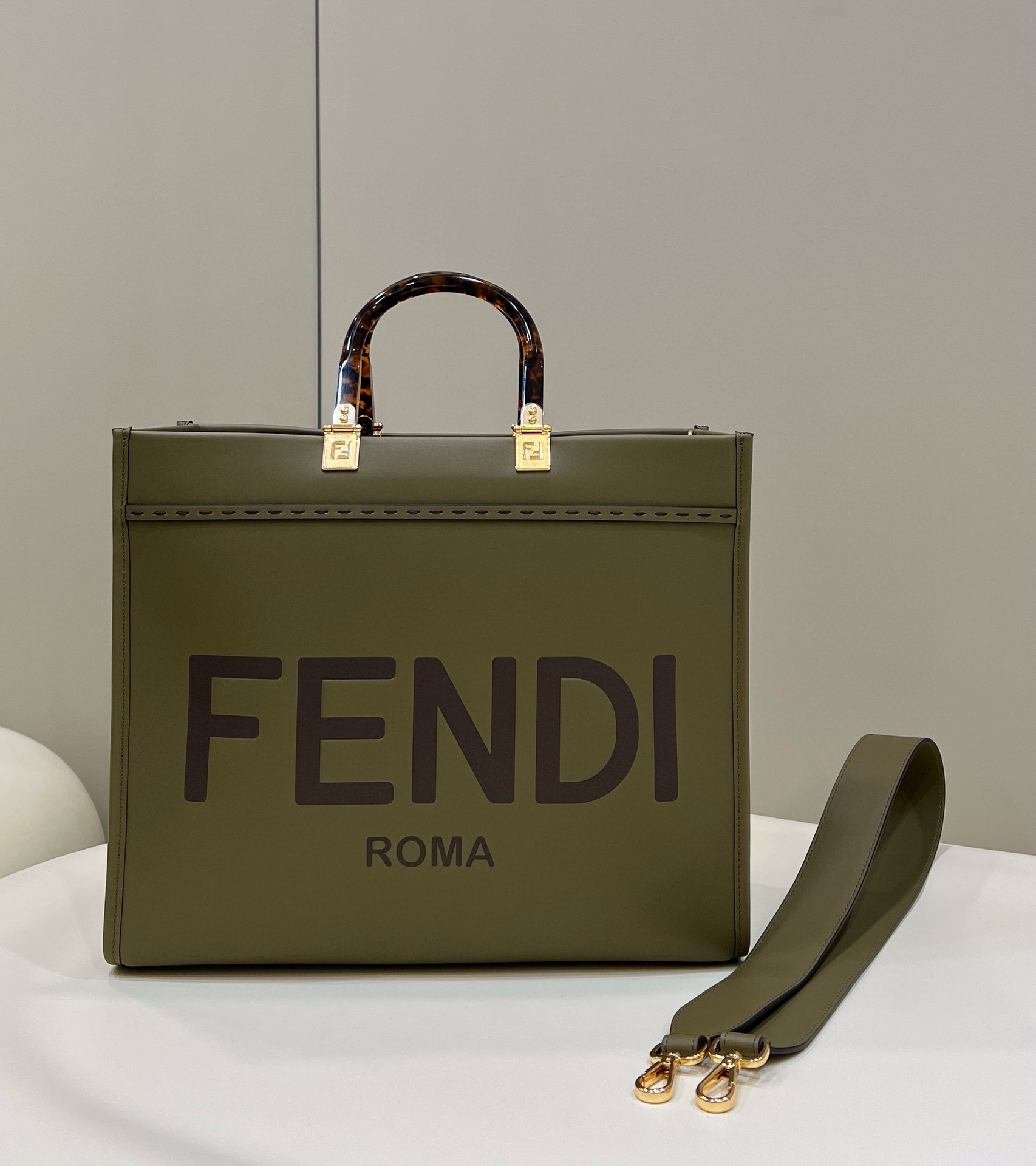 F**di Vintage Handbags-35x17x31CM