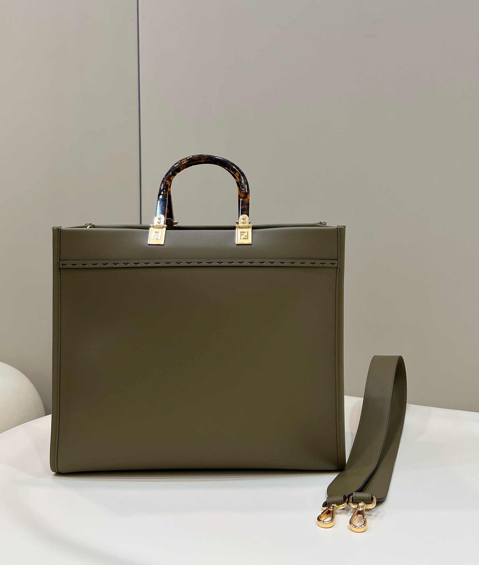 F**di Vintage Handbags-35x17x31CM