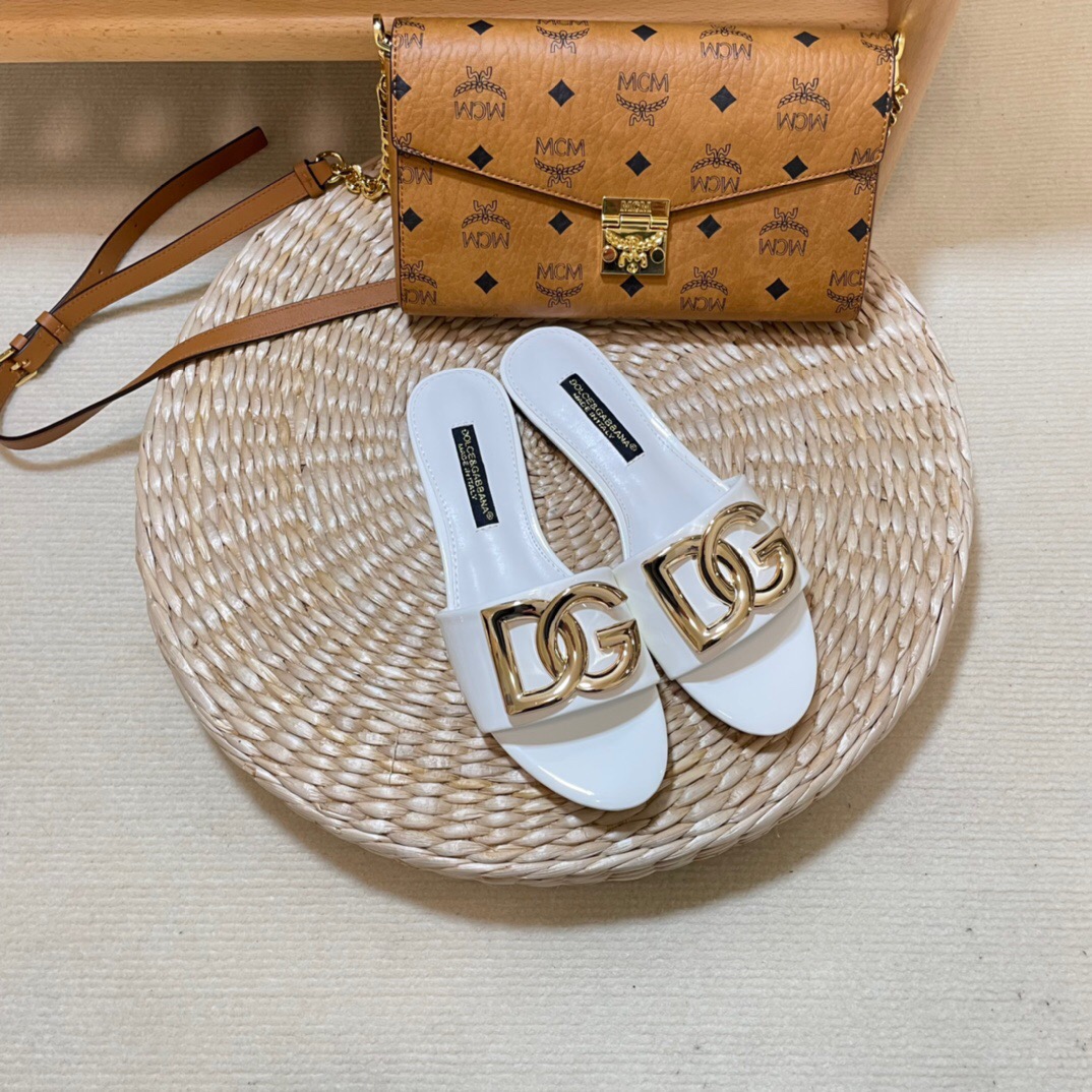 d01ce&Gab*a*a slides