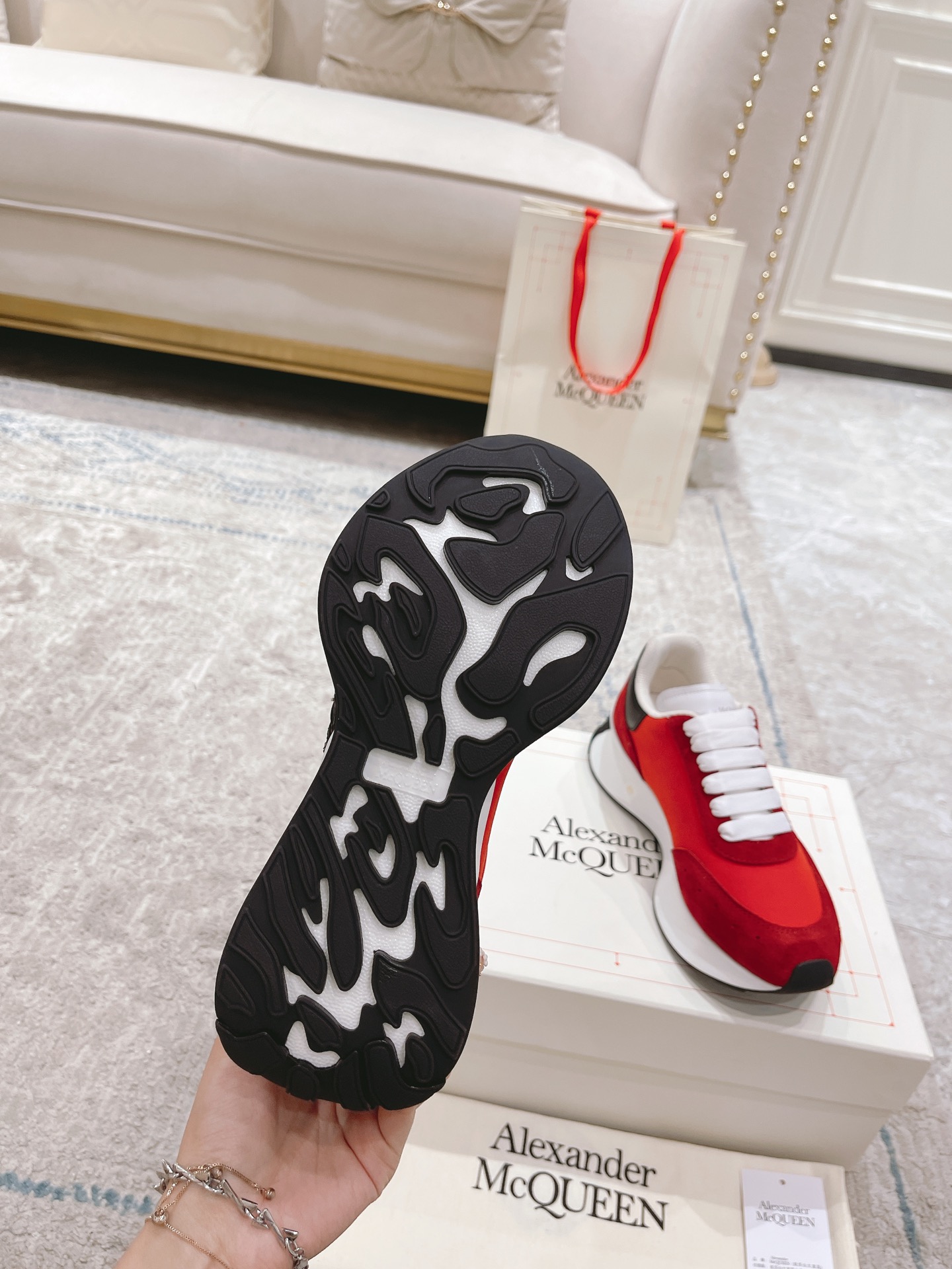 A1exa*der m*q*en sports shoes