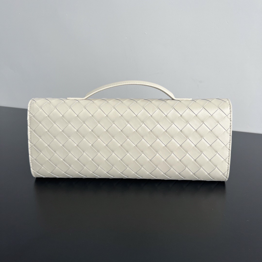 B0tt*ga Ven*ta Clutch-31x13x3 CM