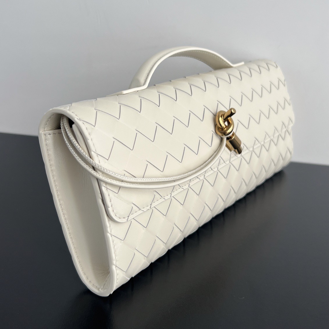 B0tt*ga Ven*ta Clutch-31x13x3 CM