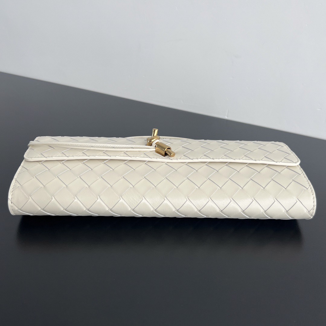 B0tt*ga Ven*ta Clutch-31x13x3 CM