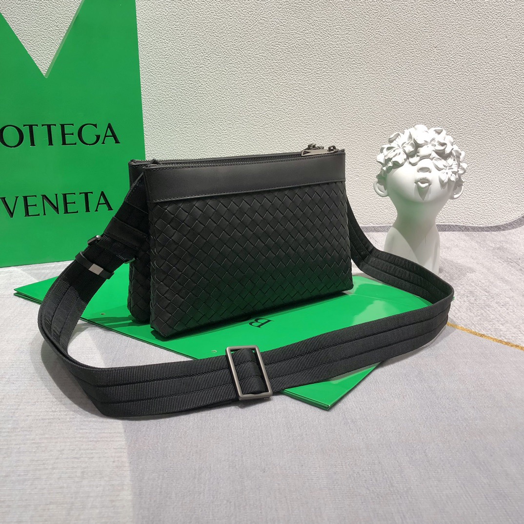 b0tt*ga Ven*ta shoulder bag -26*18*4cm