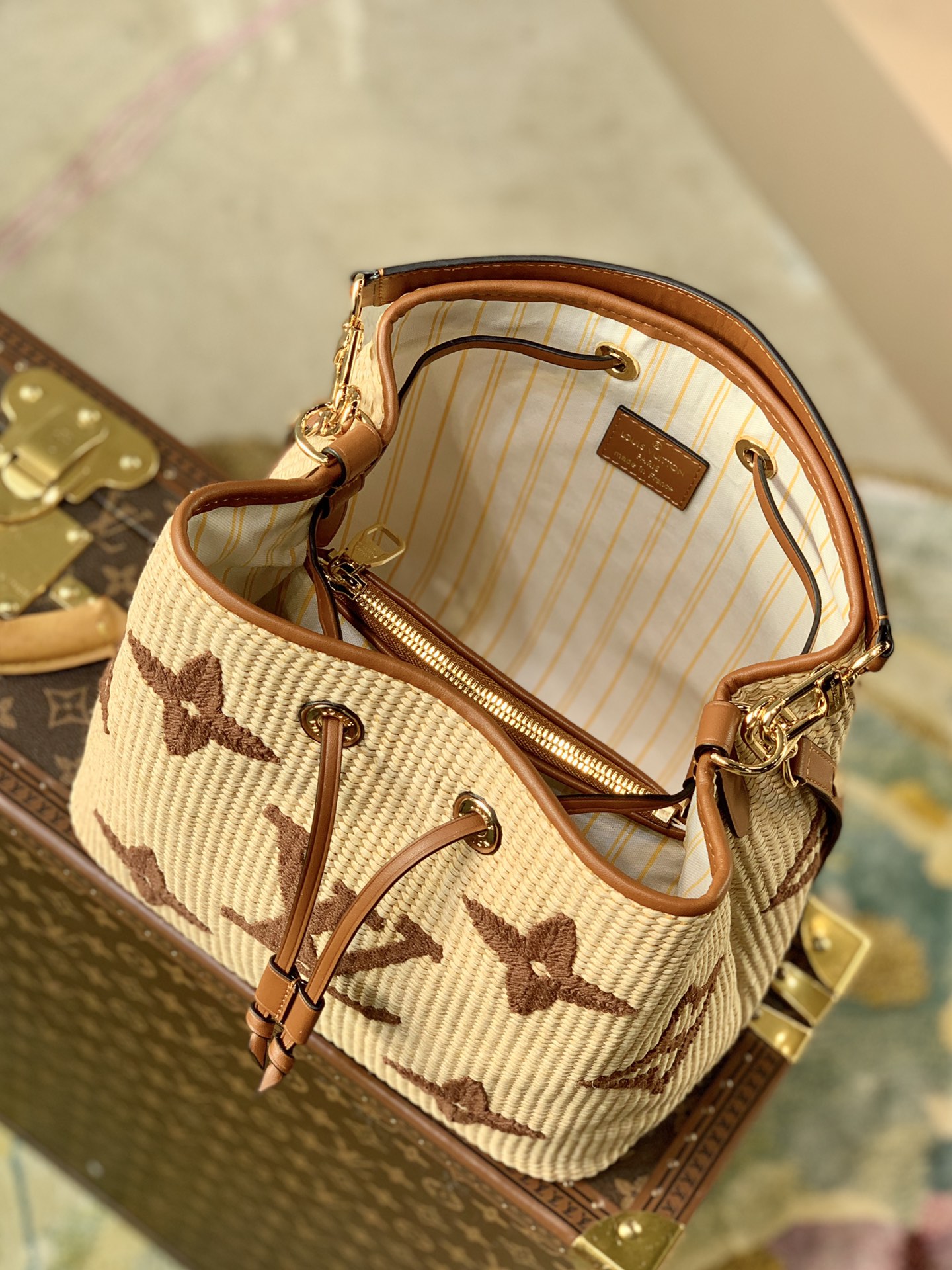 l0*is V*t0n néonoé gaston bucket-26*26*17.5cm