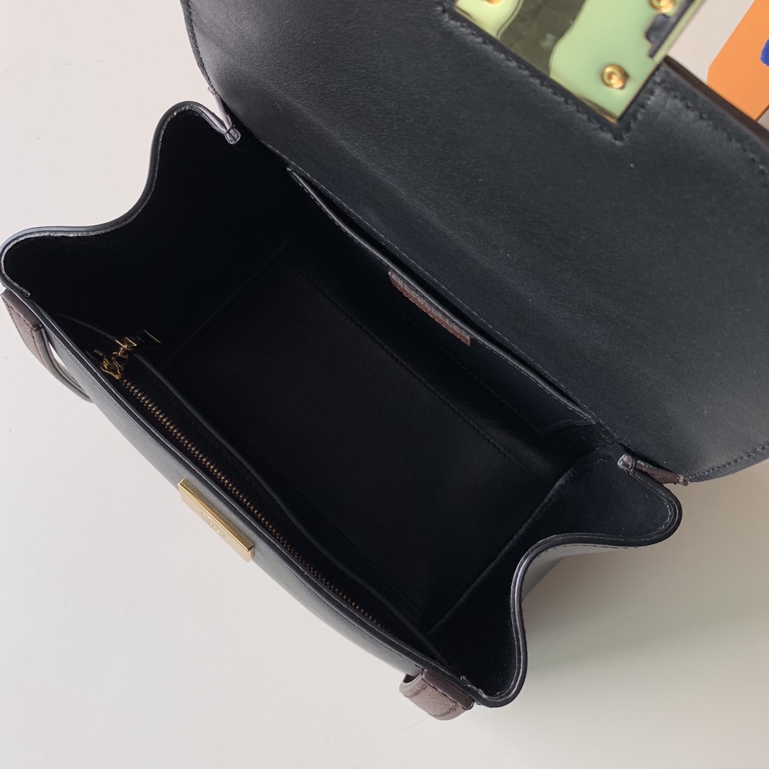 l0*is V*t0n arch handbags-22*20*13cm