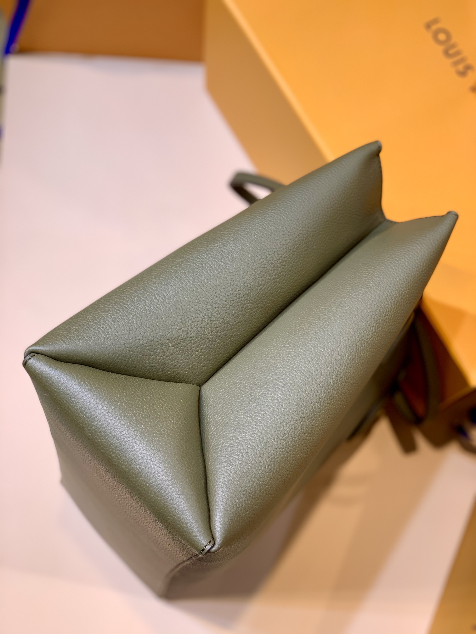 l0*is V*t0n lockme handbags m57345-42*28*15cm