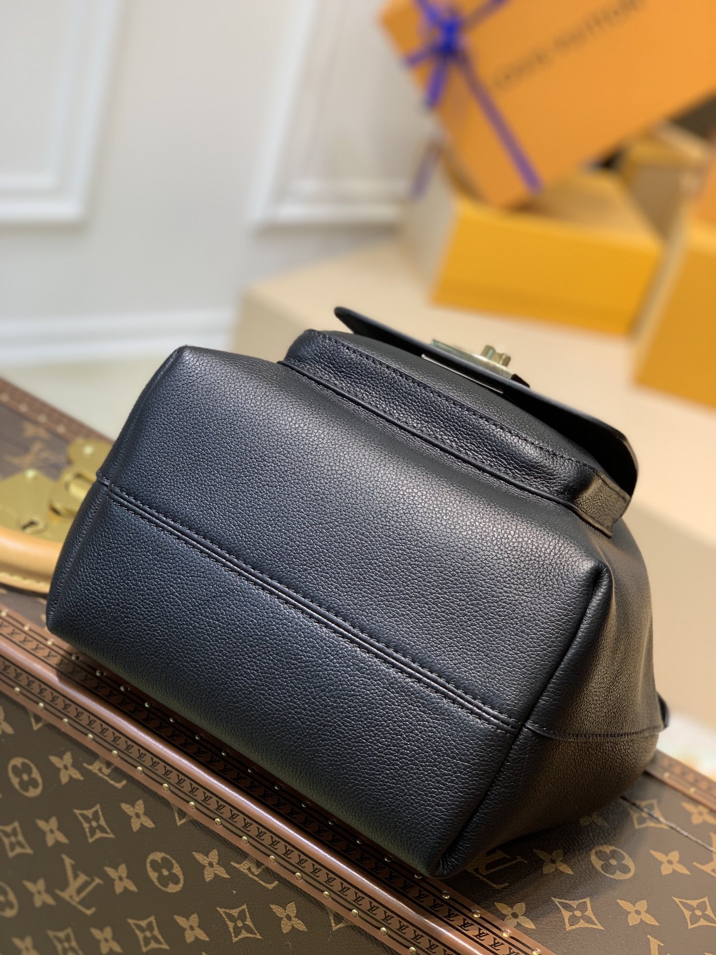 l0*is V*t0n lockme bucket-20*13*22cm