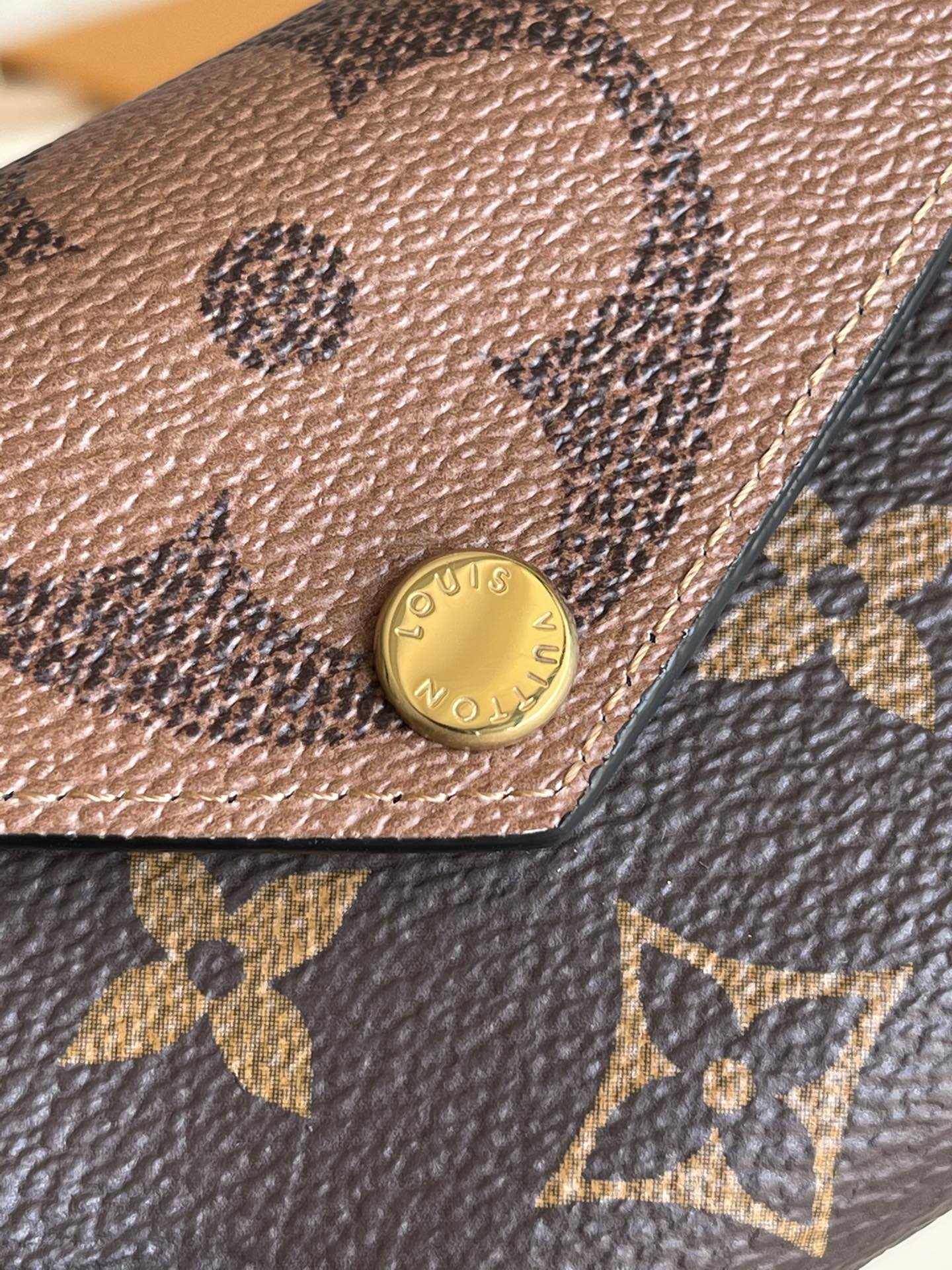 l0*is V*t0n zoé wallet-9.5*7.5*3cm