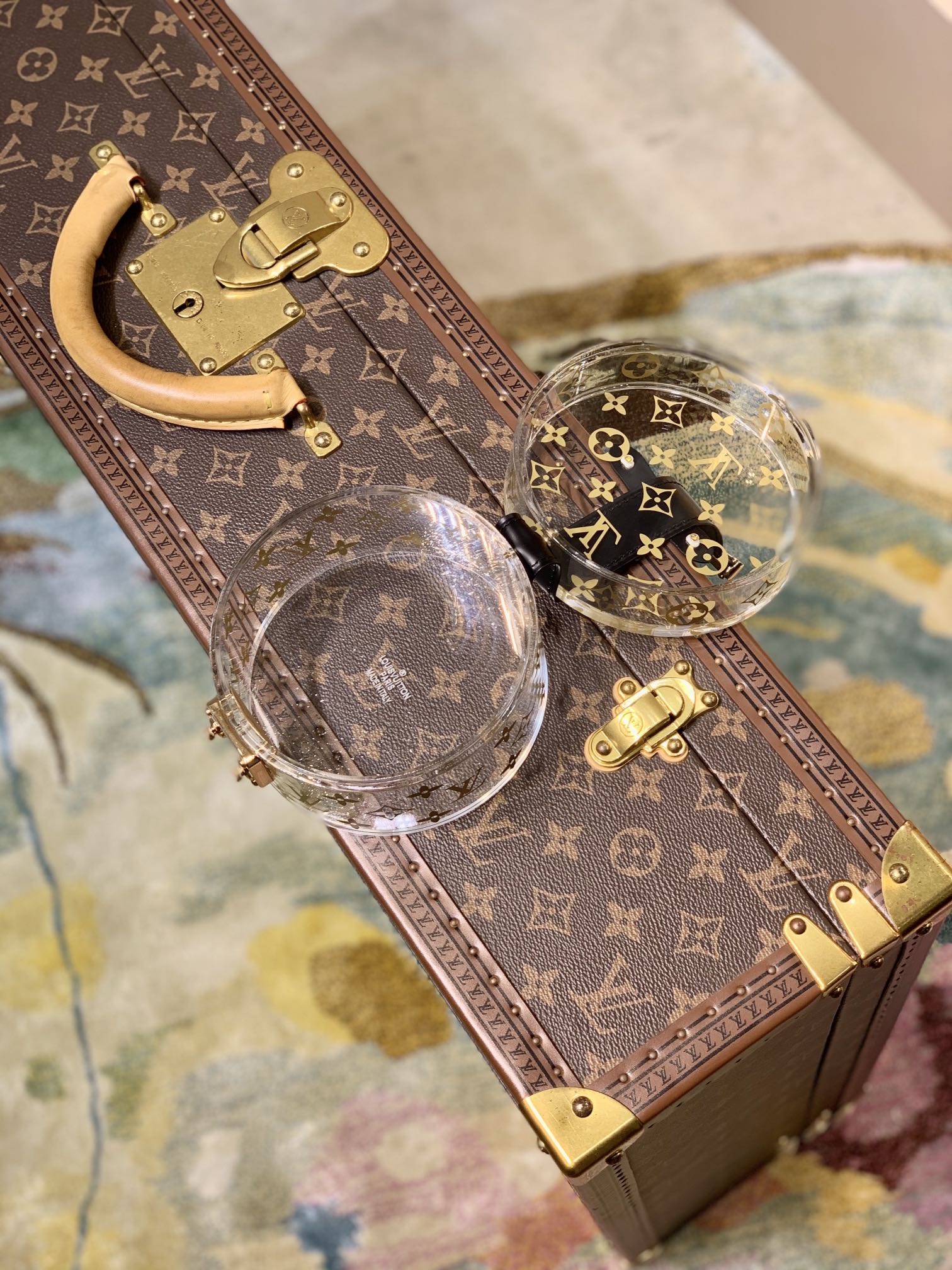 l0*is V*t0n gi0645 scott-12.5x12.5x12.5cm