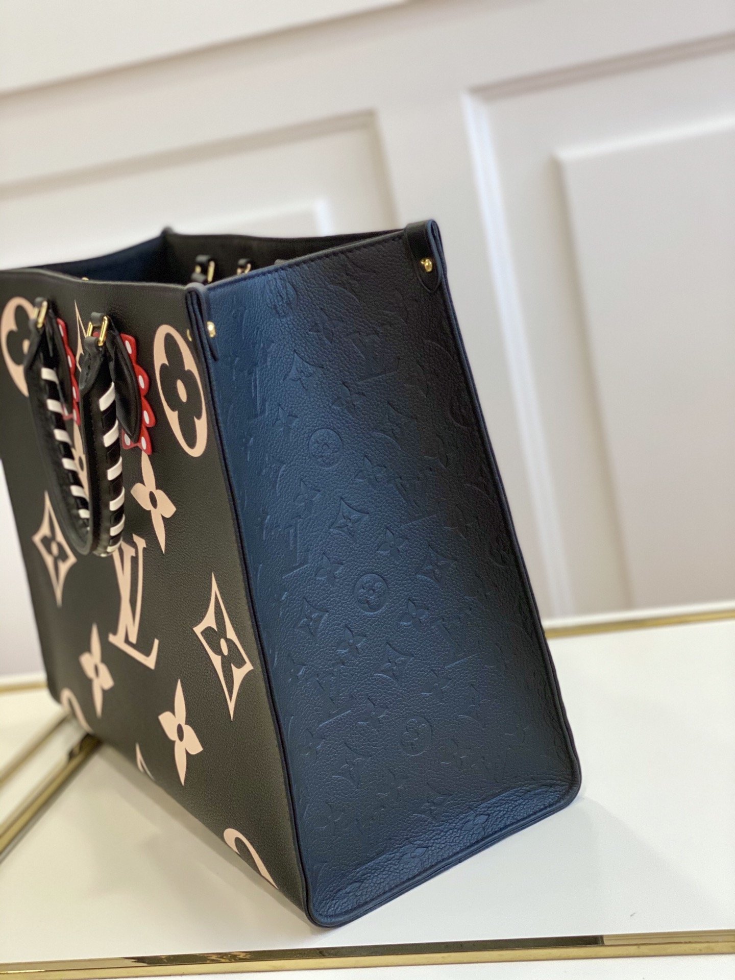 l0*is V*t0n onthego handbag-41*34*19cm