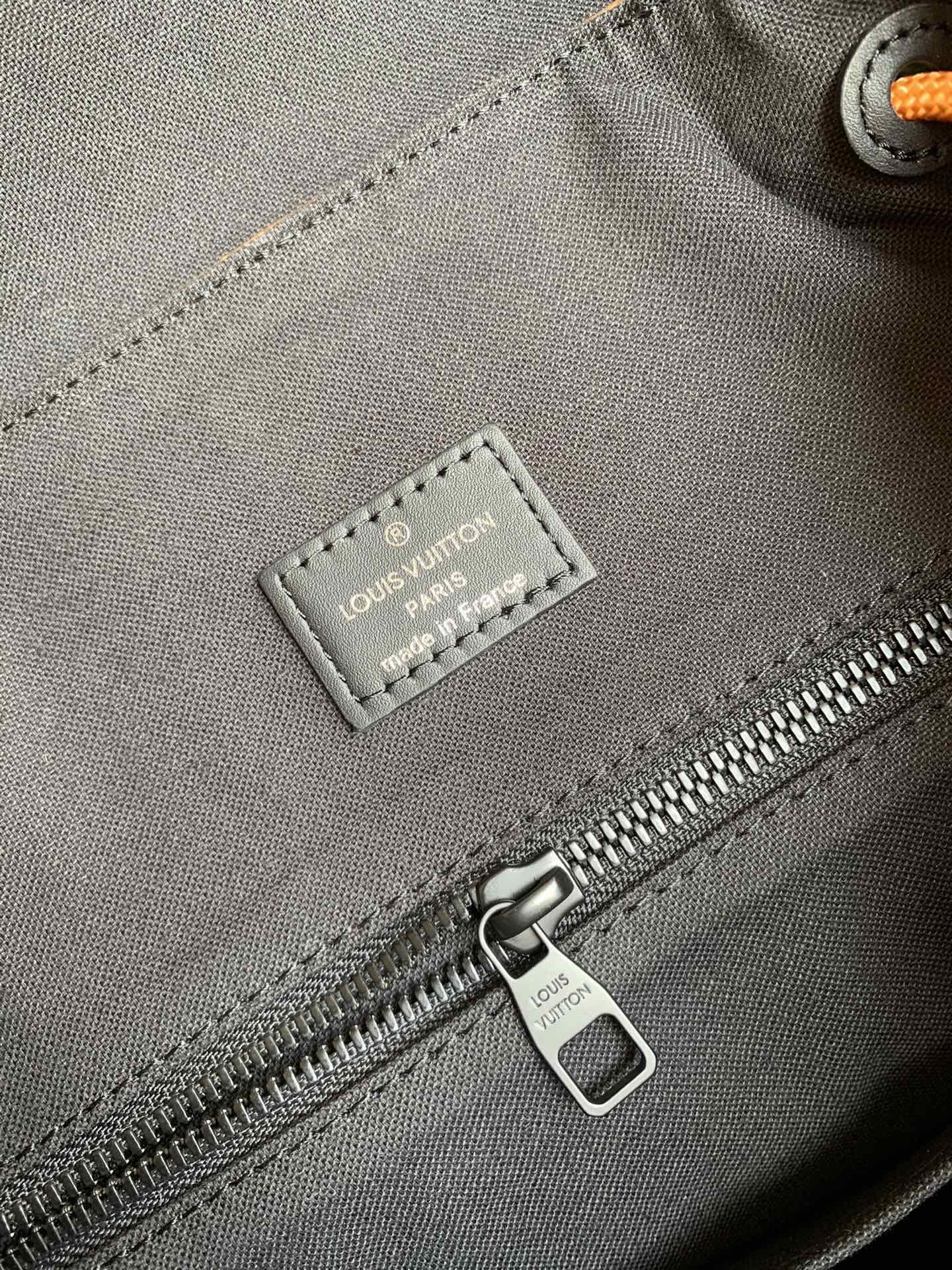 l0*is V*t0n christopher backpack-41*48*13cm