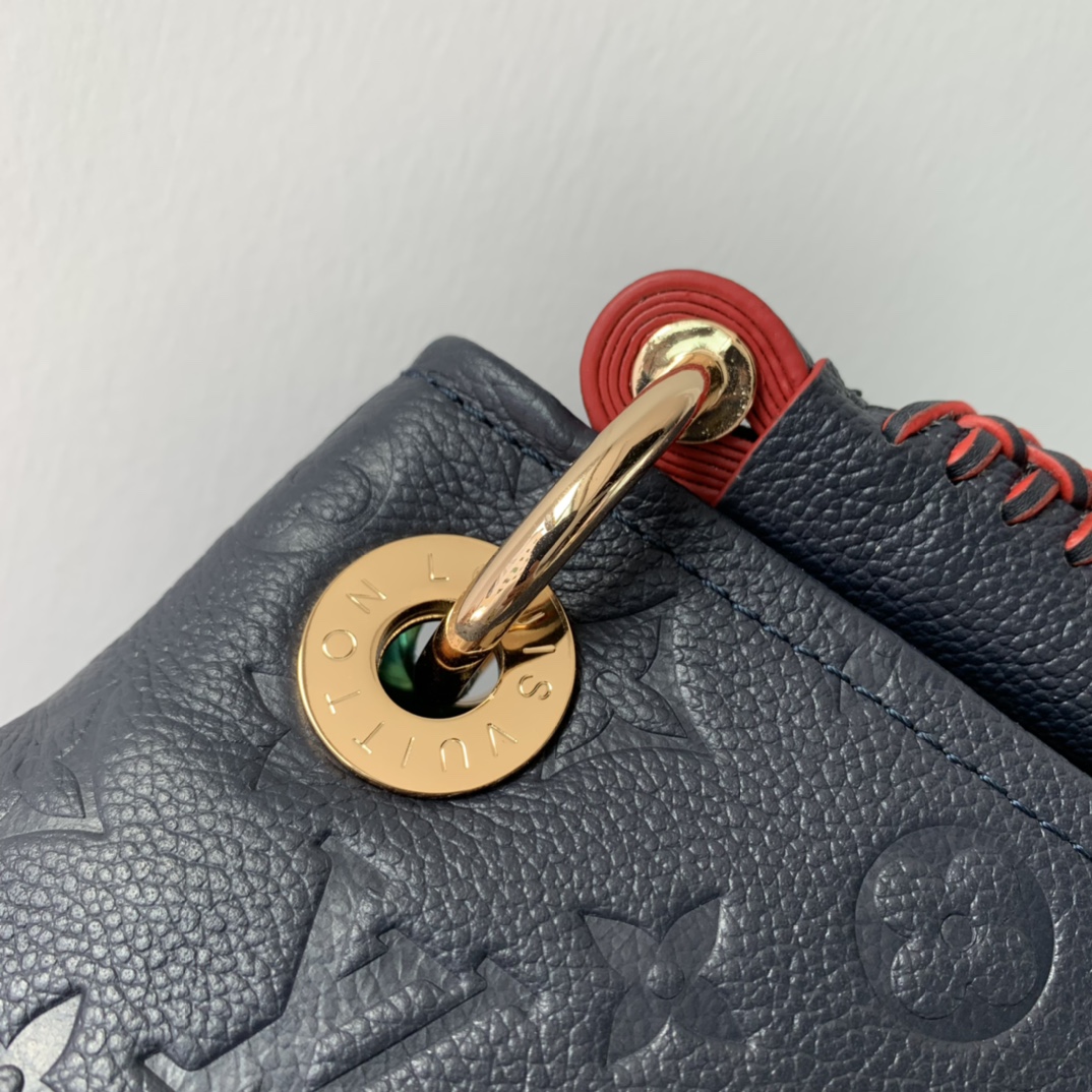 l0*is V*t0n artsy handbag-navy blue-47*32*22cm