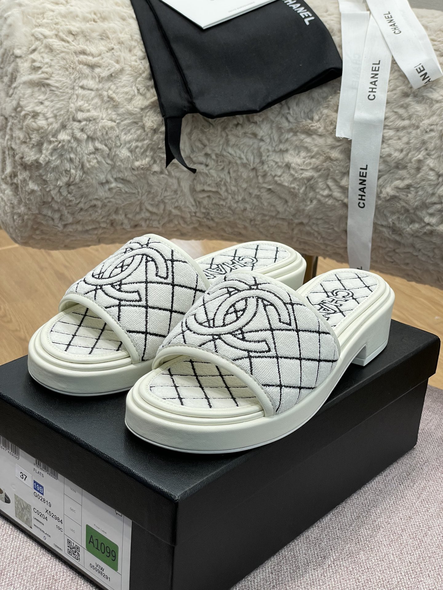 Ch@nel 2022ss Slides