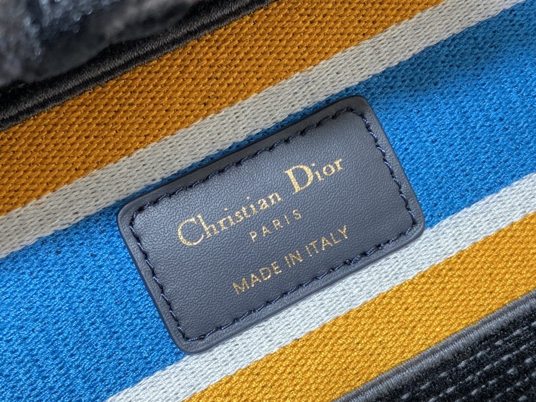 lady D*or handle bag-24cm