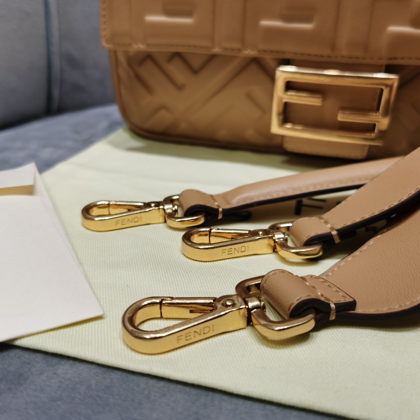 F**di medium baguette bag-26x15x4cm