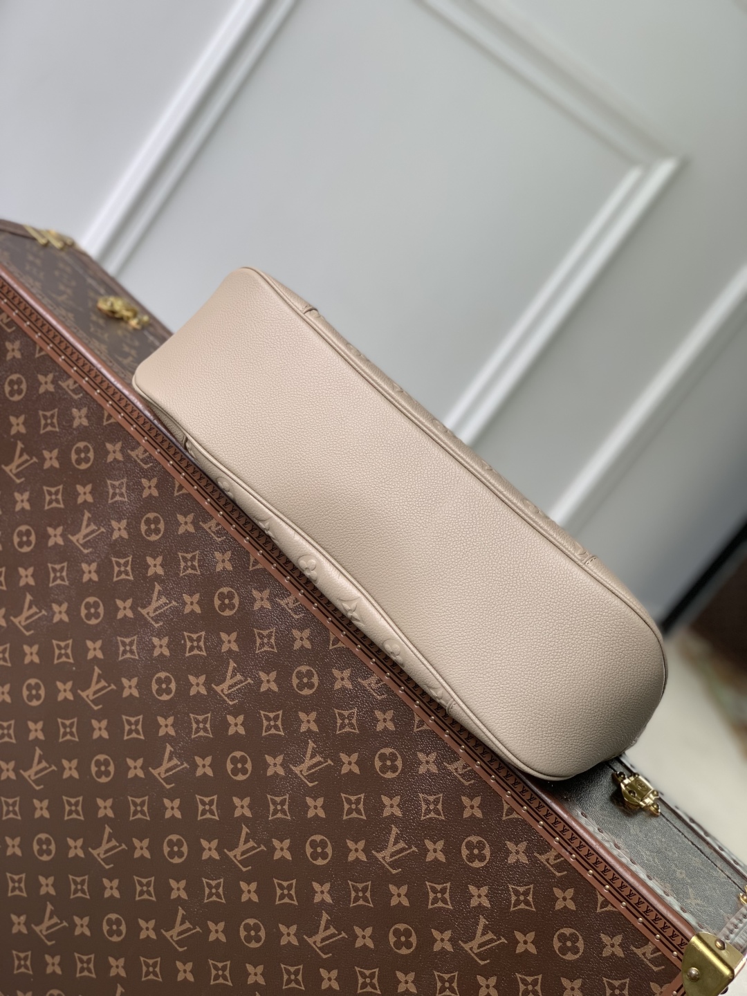 L0vis Vvtt0n Boulogne GM Monogram Empreinte Leather -M13706-40 × 29 × 15CM