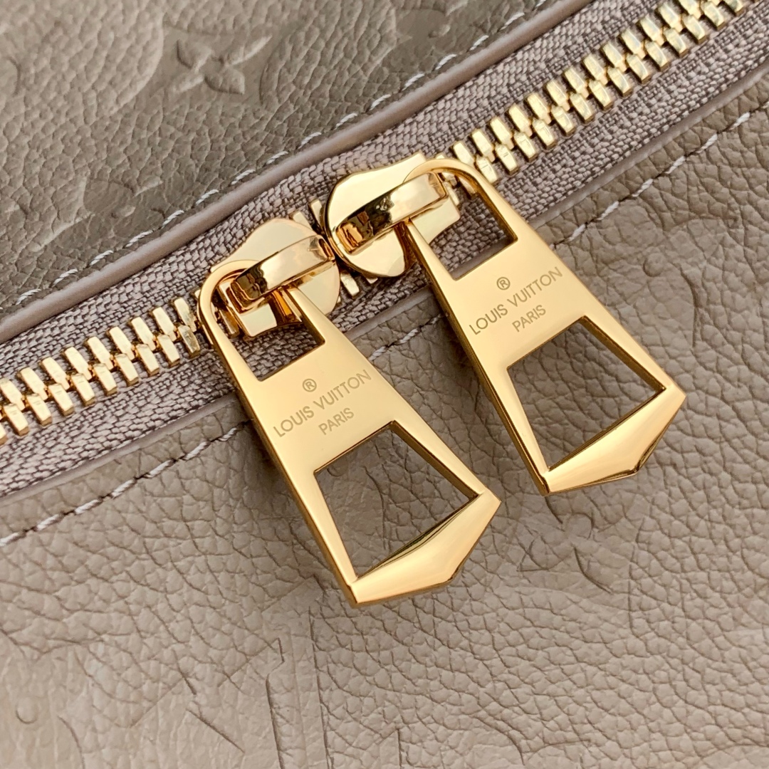 L0vis Vvtt0n Boulogne GM Monogram Empreinte Leather -M13706-40 × 29 × 15CM