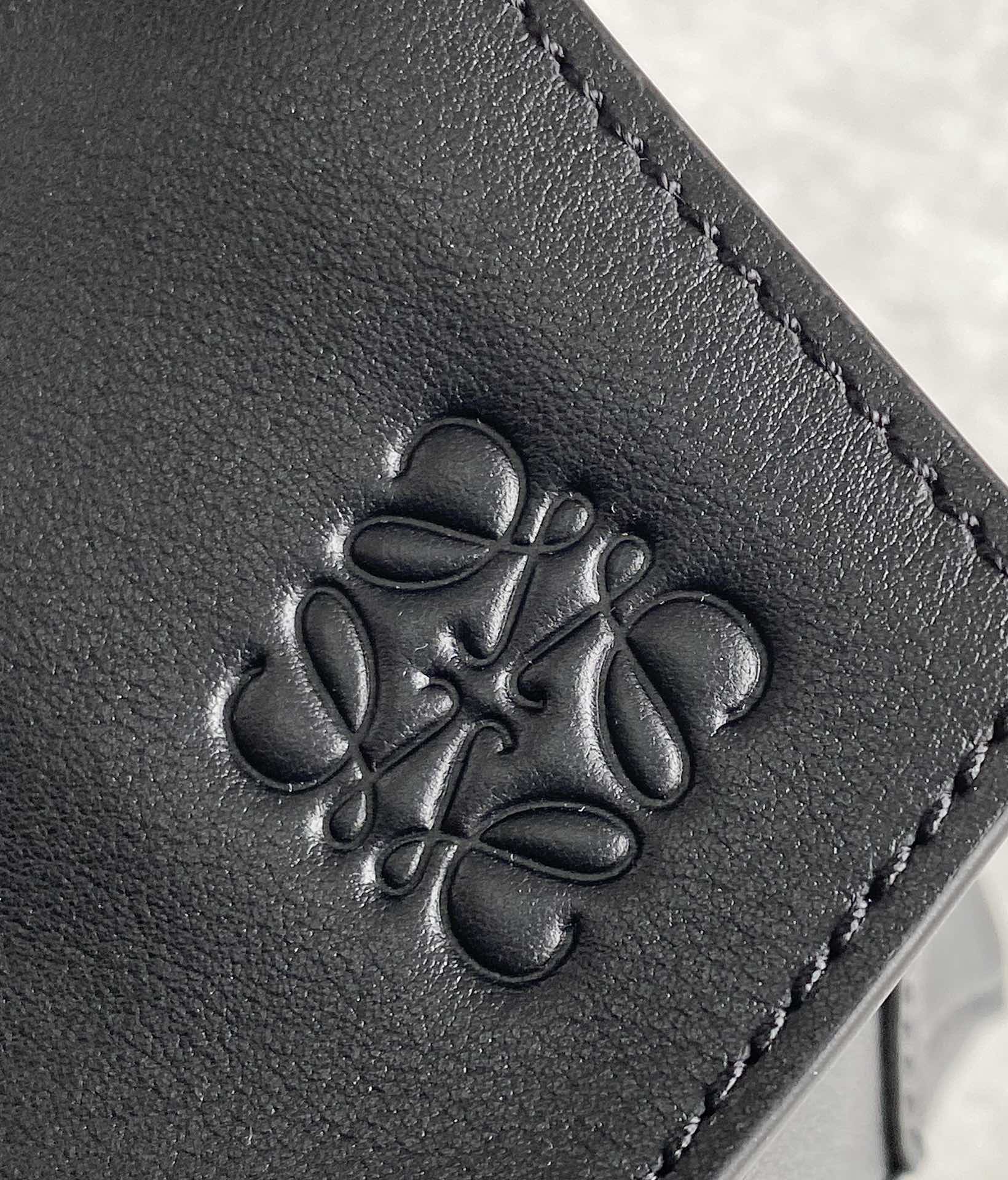 L0ew* puzzle medium bag-29*18*12cm