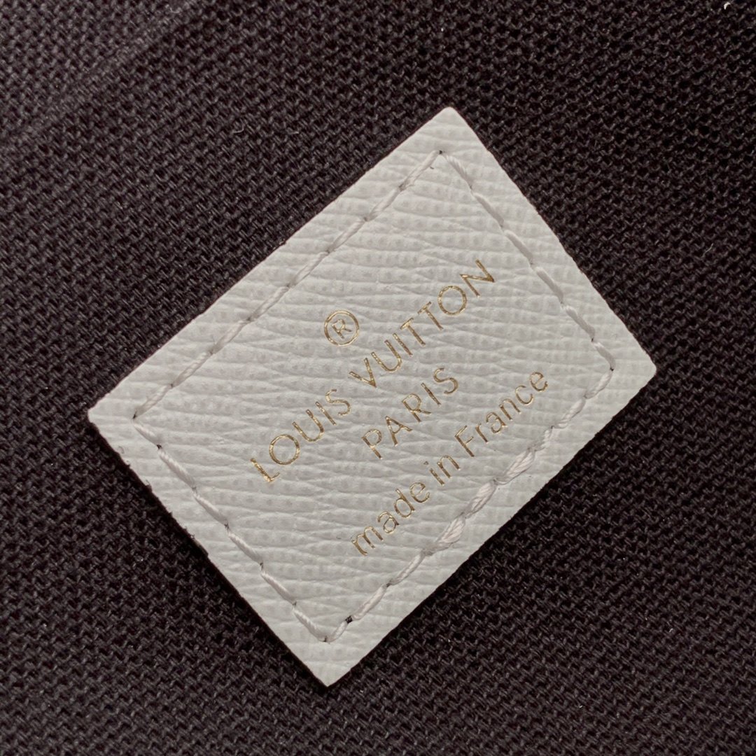 l0*is V*t0n pochette félicie wallet -21*12*3cm