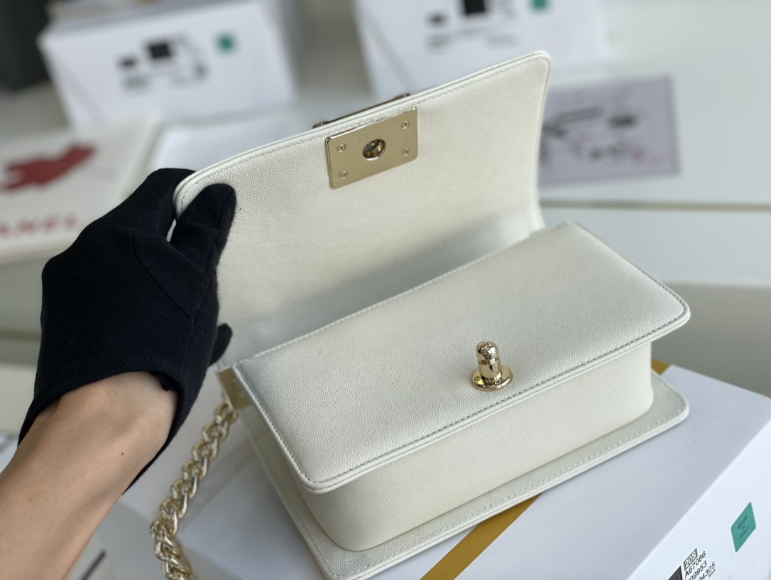 Ch@nel Boy Bag-Caviar-20CM