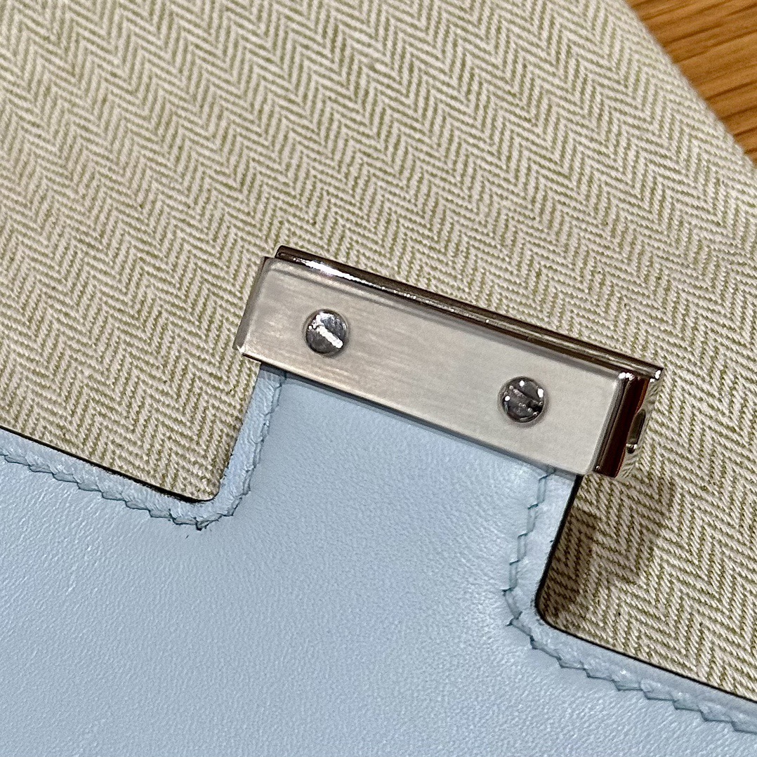 H**me5 Constance-19CM