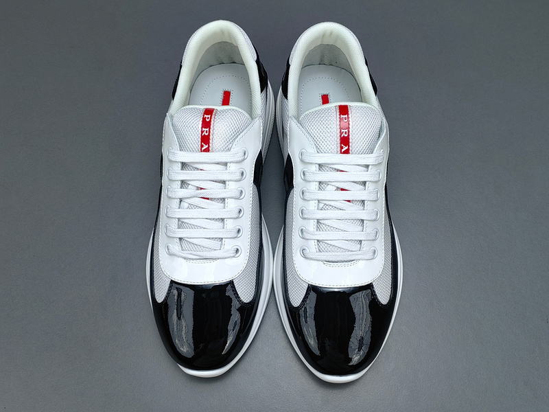 Pra*a Sneakers